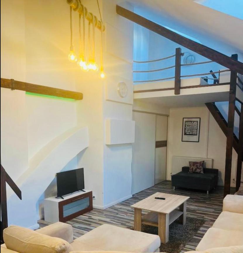Jokai Apartman Komárno 외부 사진